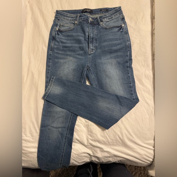 Judy Blue High Rise Skinny - Picture 2 of 6